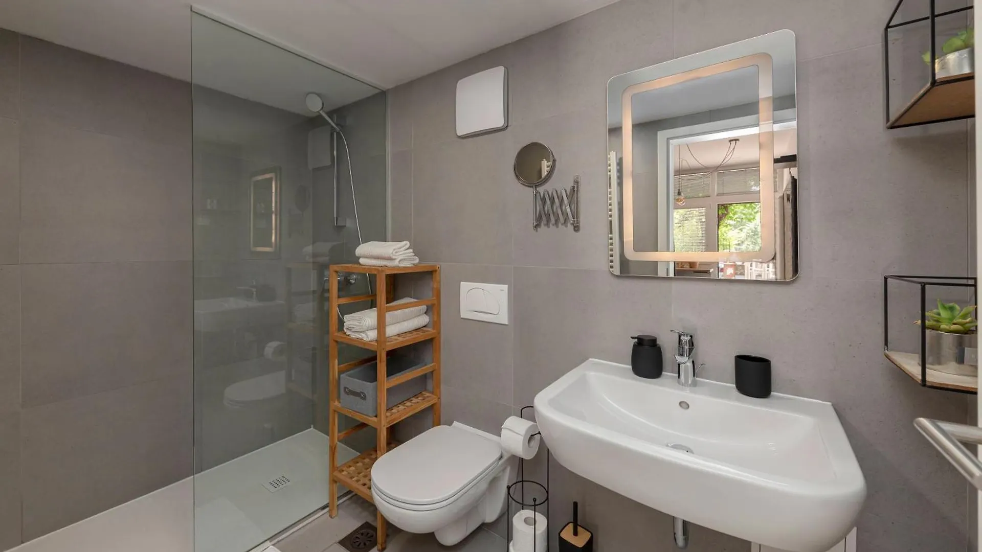 Aroma Apartments Lubiana 0*,  Slovenia